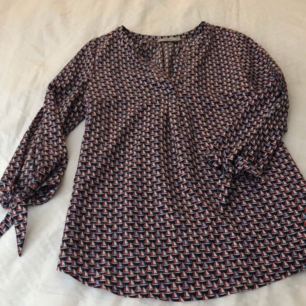 Gorgeous v-neck top